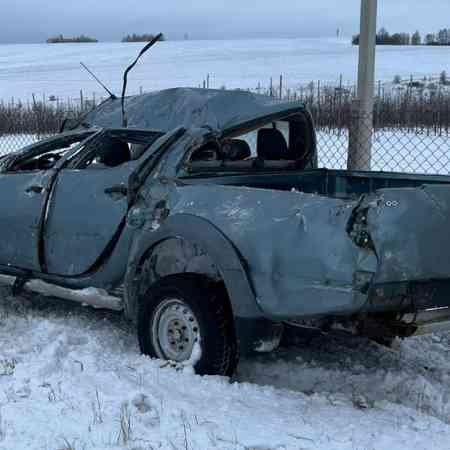 Автомобили с неисправным двигателем Митсубиси L200, 2007, 2.5., дизель, МКПП выкупили за 500000