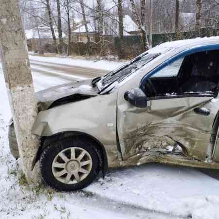 Автомобили с неисправным двигателем Рено Логан, 2011, МКПП выкупили за 255000