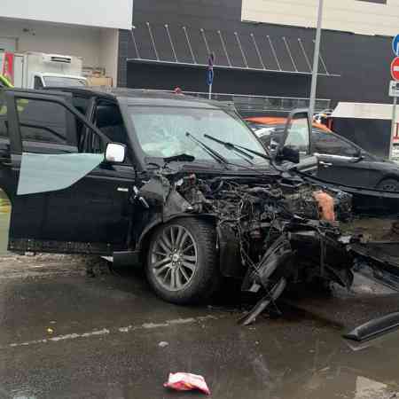 Аварийные автомобили Ленд Ровер Рейнж Ровер -5.0, 2012 выкупили за 715000